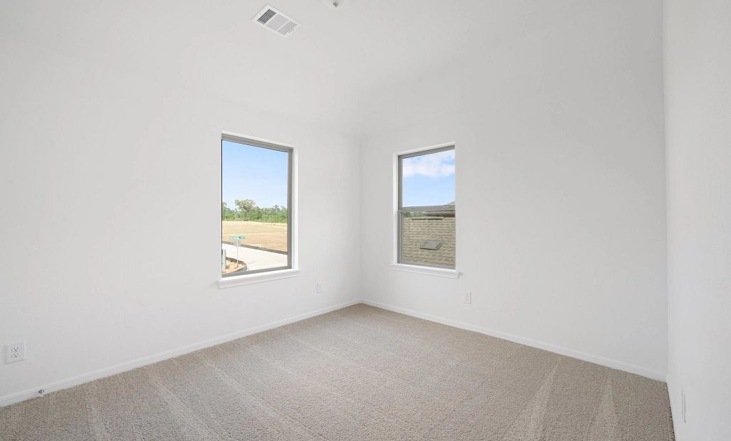 Sample product photo. Actual exterior and interior selections may vary by homesite. Photo may be