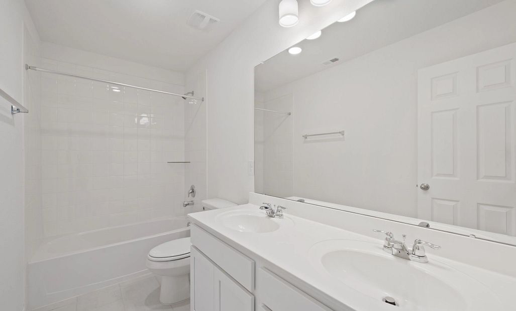 Sample product photo. Actual exterior and interior selections may vary by homesite. Photo may be