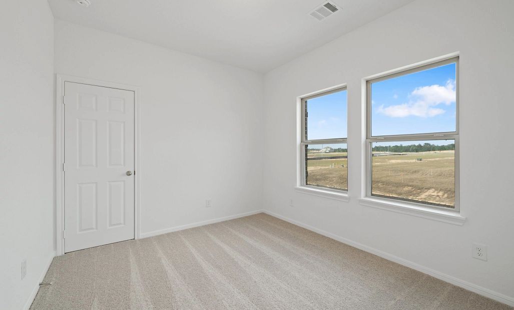 Sample product photo. Actual exterior and interior selections may vary by homesite. Photo may be