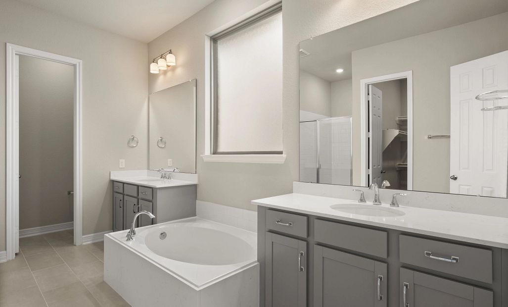 Primary bath. Note: Sample product photo - actual exterior and interior selections may vary.
