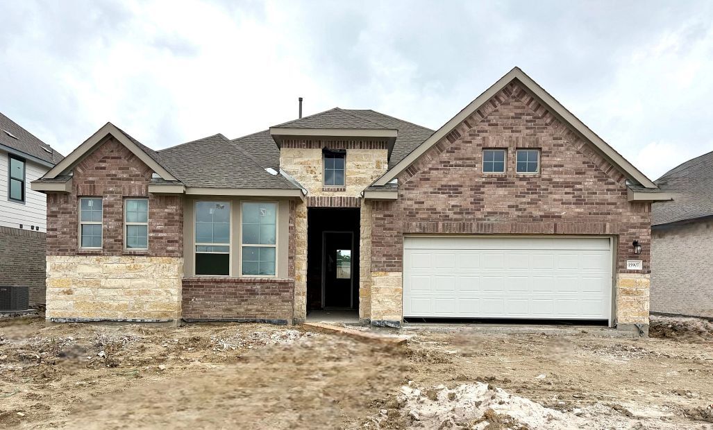 Brooke - Cedar Pointe: Crosby, Texas - Ashton Woods