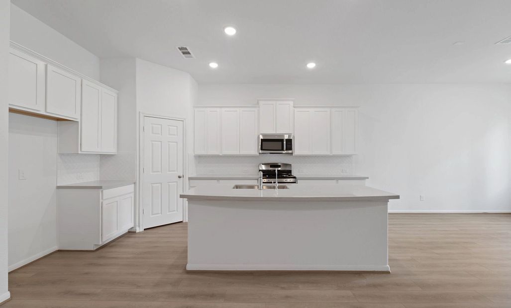 Sample product photo. Actual exterior and interior selections may vary by homesite. Photo may be