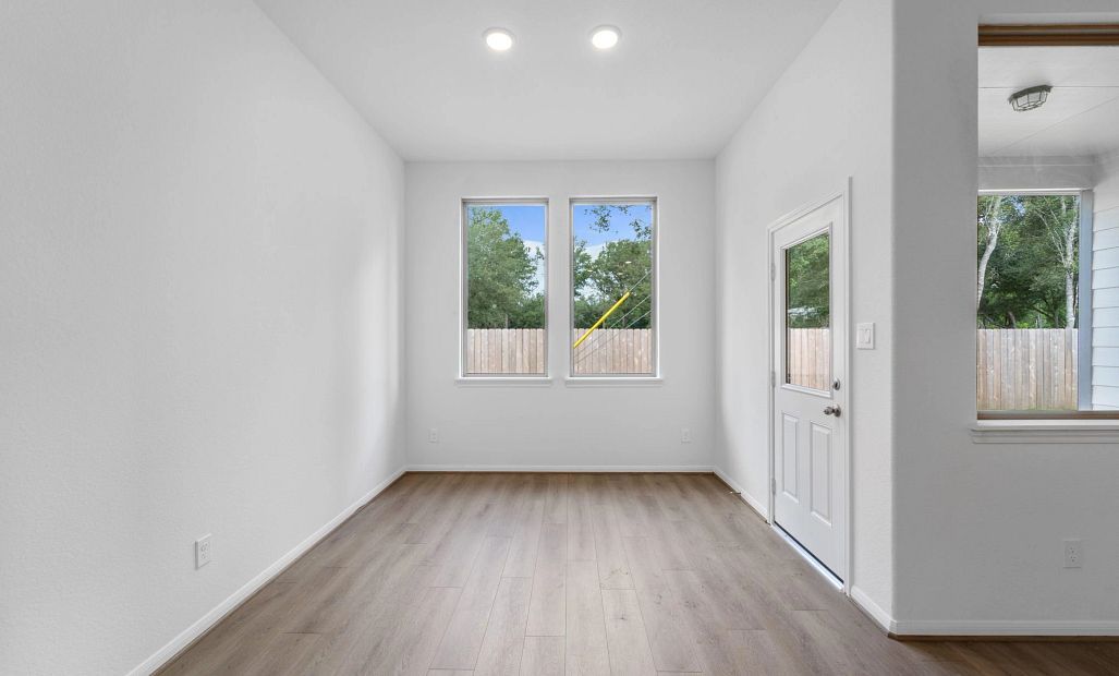 Sample product photo. Actual exterior and interior selections may vary by homesite. Photo may be