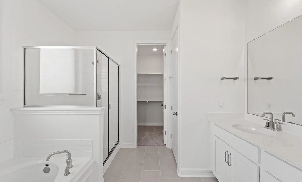 Sample product photo. Actual exterior and interior selections may vary by homesite. Photo may be