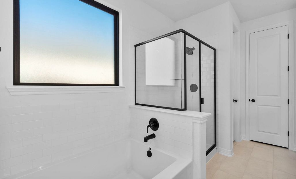Sample product photo. Actual exterior and interior selections may vary by homesite. Photo may be