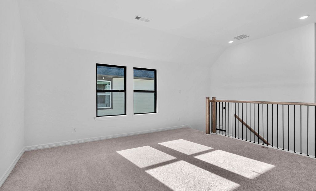 Sample product photo. Actual exterior and interior selections may vary by homesite. Photo may be