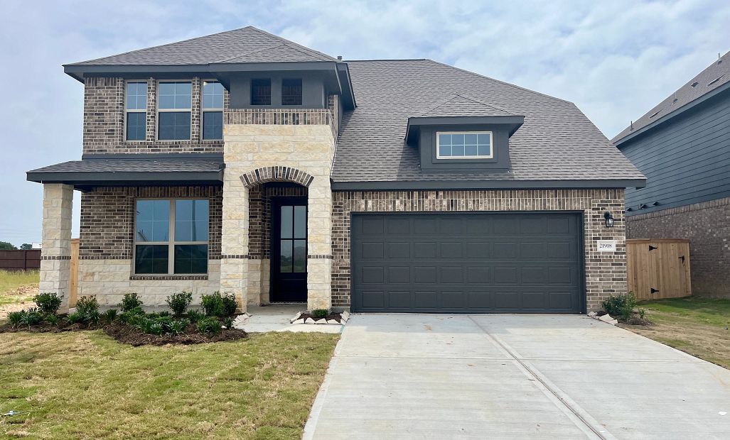 Cypress - Oakwood Estates: Waller, Texas - Ashton Woods