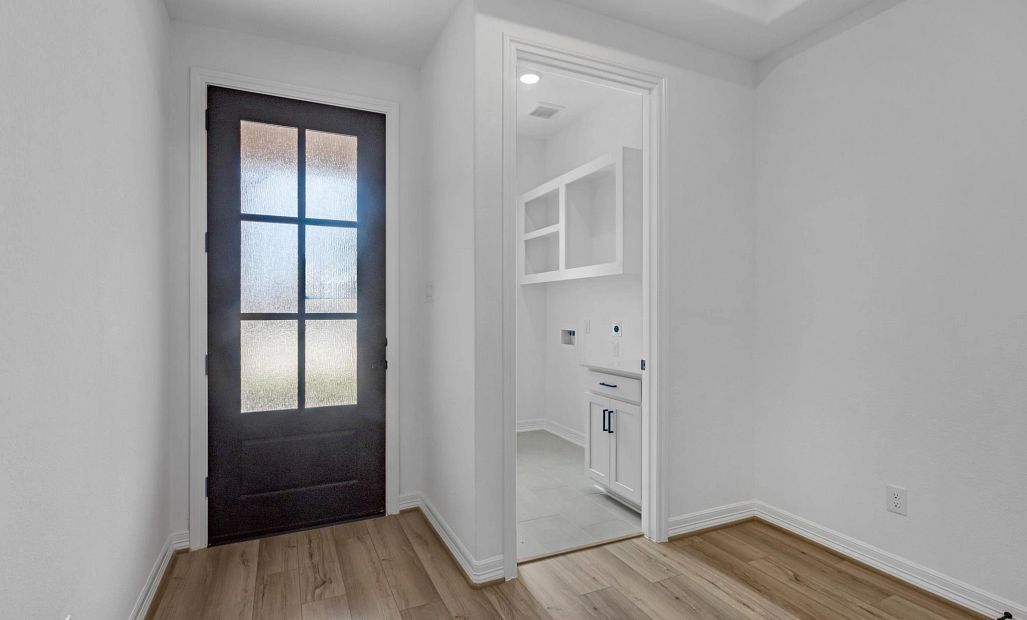 Sample product photo. Actual exterior and interior selections may vary by homesite. Photo may be