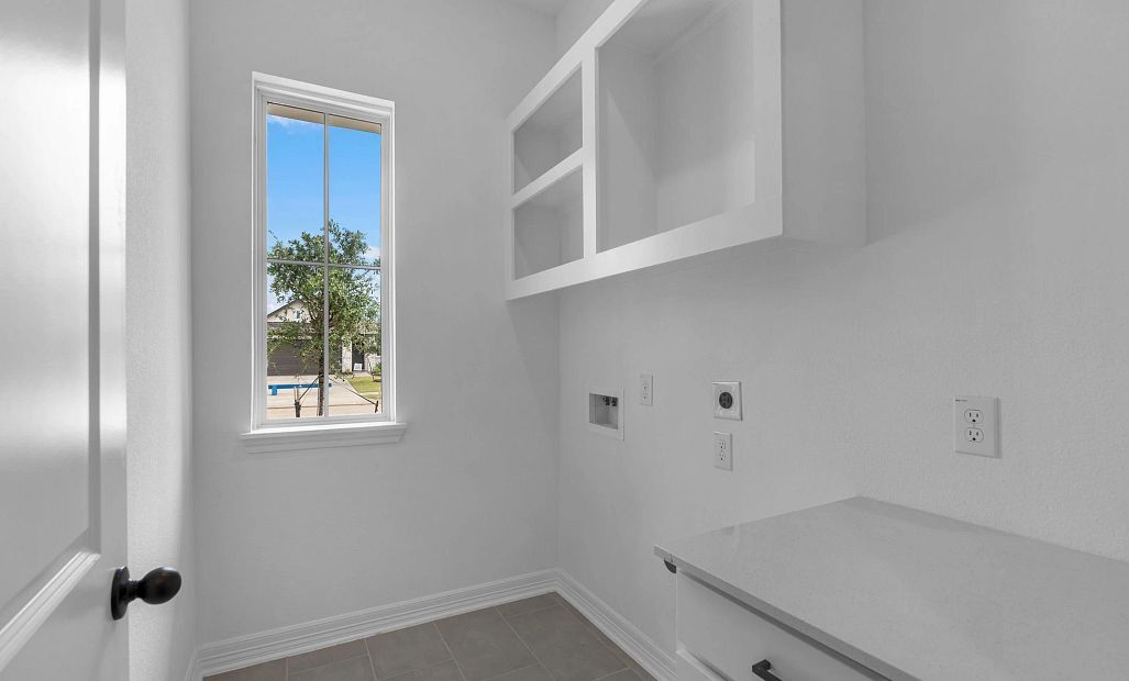 Sample product photo. Actual exterior and interior selections may vary by homesite. Photo may be