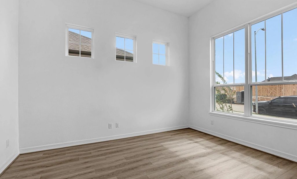Sample product photo. Actual exterior and interior selections may vary by homesite. Photo may be