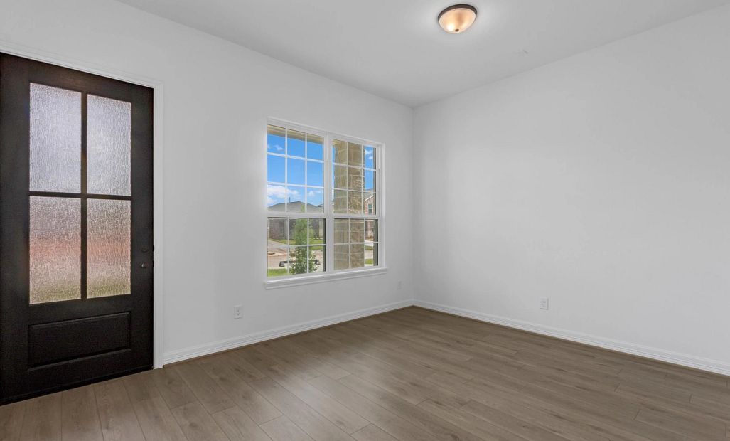 Home entry and flex space