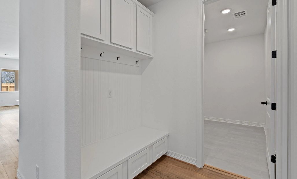 Sample product photo. Actual exterior and interior selections may vary by homesite. Photo may be