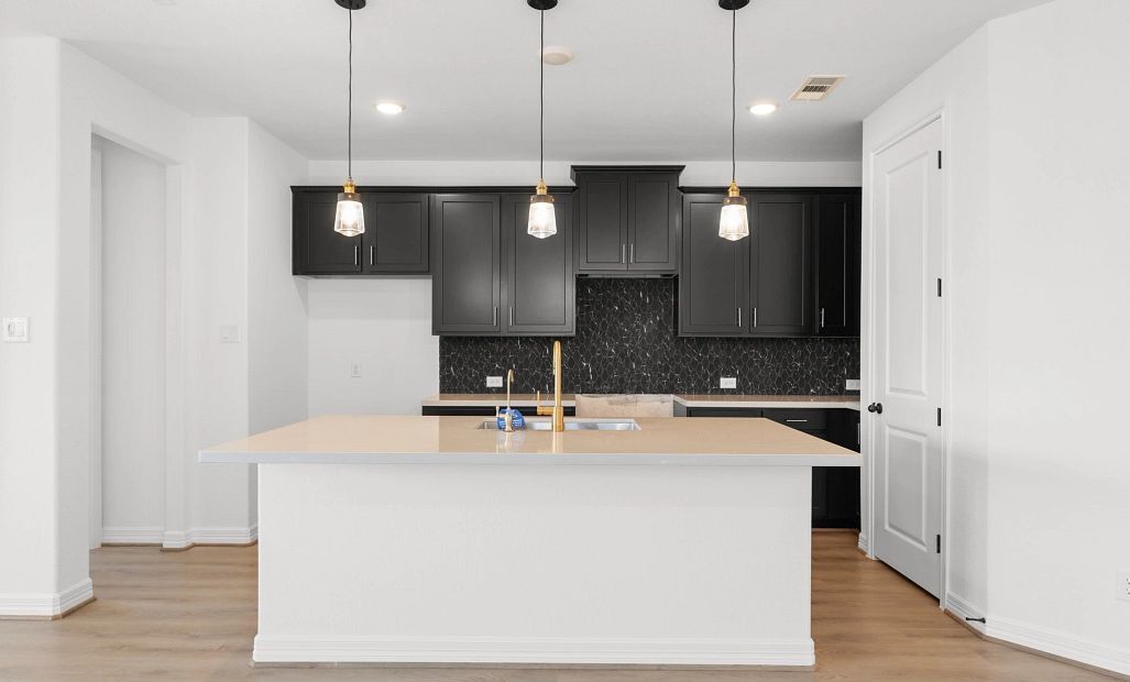 Sample product photo. Actual exterior and interior selections may vary by homesite. Photo may be