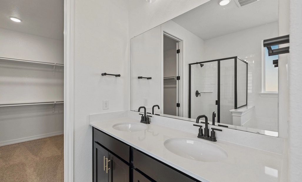 Sample product photo. Actual exterior and interior selections may vary by homesite. Photo may be