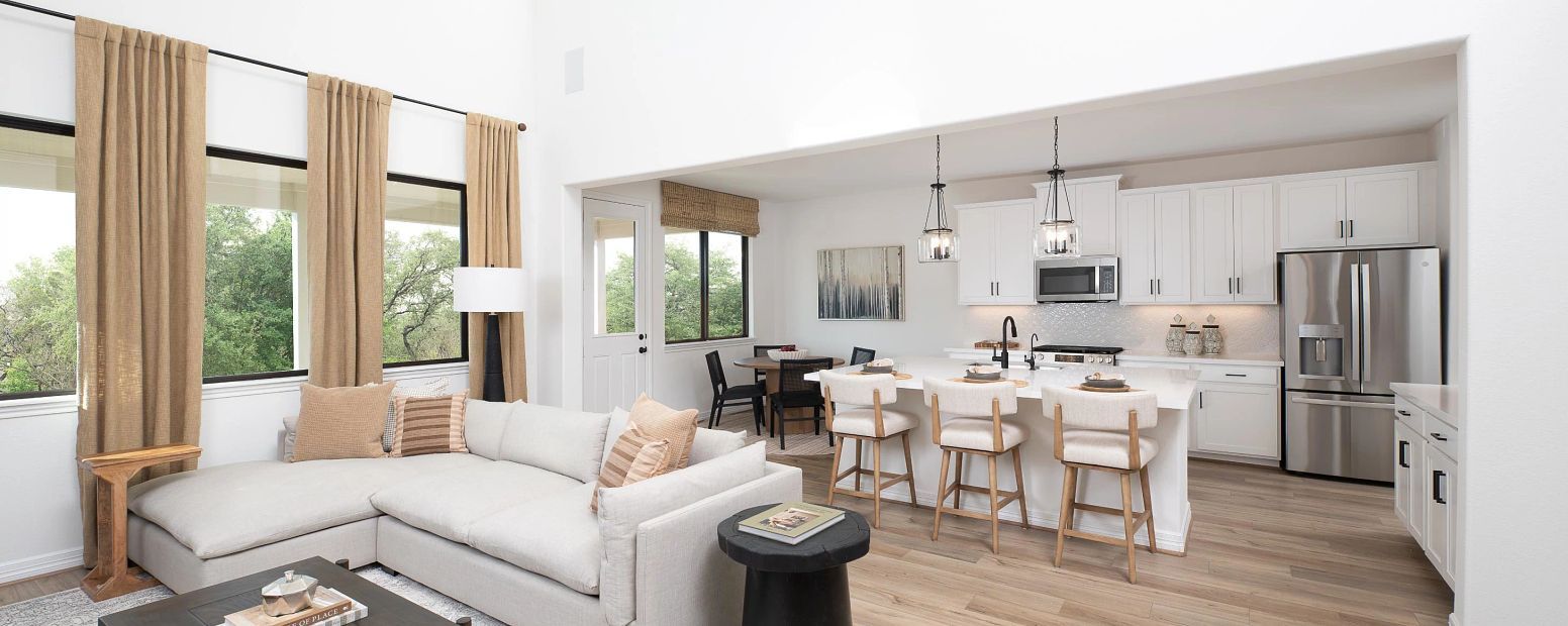 Cedar Pointe 60ft - Open Concept Living Space