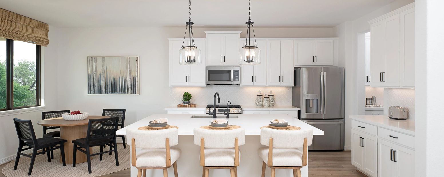 Cedar Pointe 60ft - Kitchen & Breakfast Nook