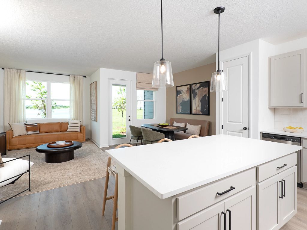 Catamaran Cove - Surf Interior Image 1