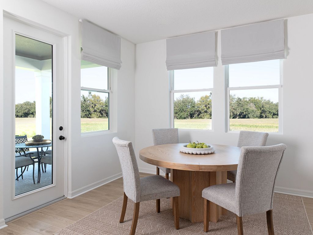 Catamaran Cove - Beach Interior Image 6