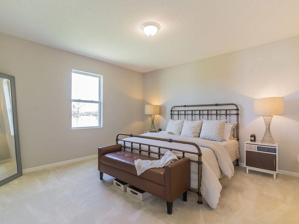 Catamaran Cove - Douglas Interior Image 5