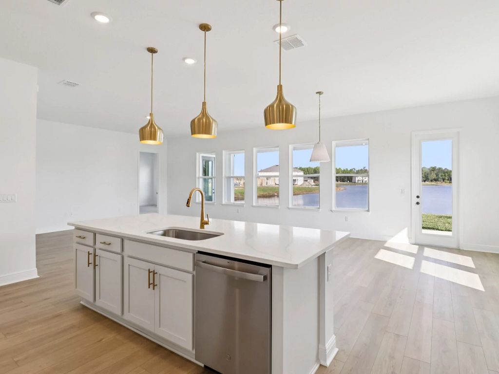 Ardisia Park - Erie Interior Image 4