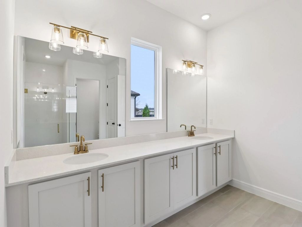 Ardisia Park - Erie Interior Image 10