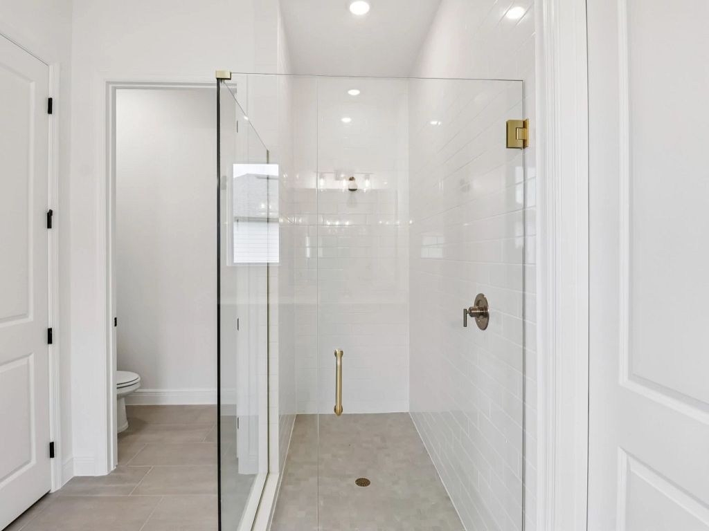 Ardisia Park - Erie Interior Image 11