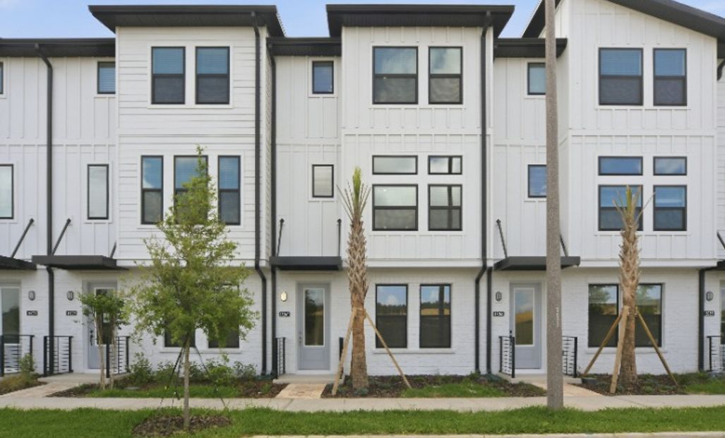 15267 Hamlin Park Drive