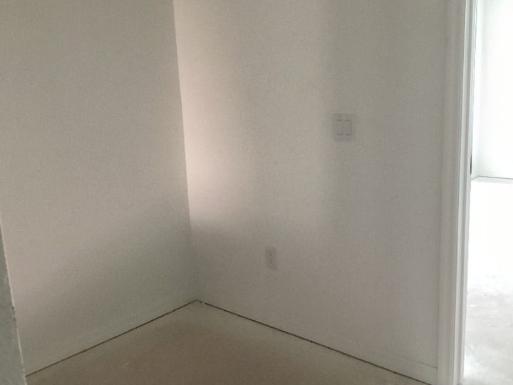 96901596-250709.jpg