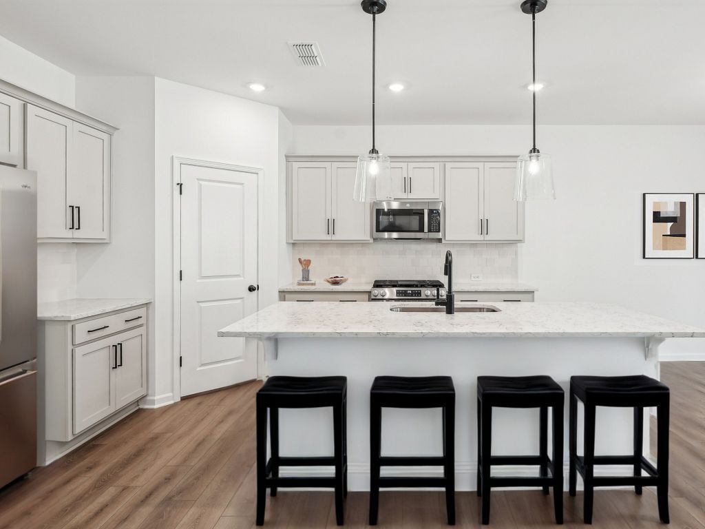 The Pointe at Heron Bay - Pearson Interior Image 12