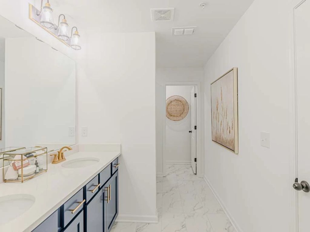 Leydenview - Marigold Interior Image 15