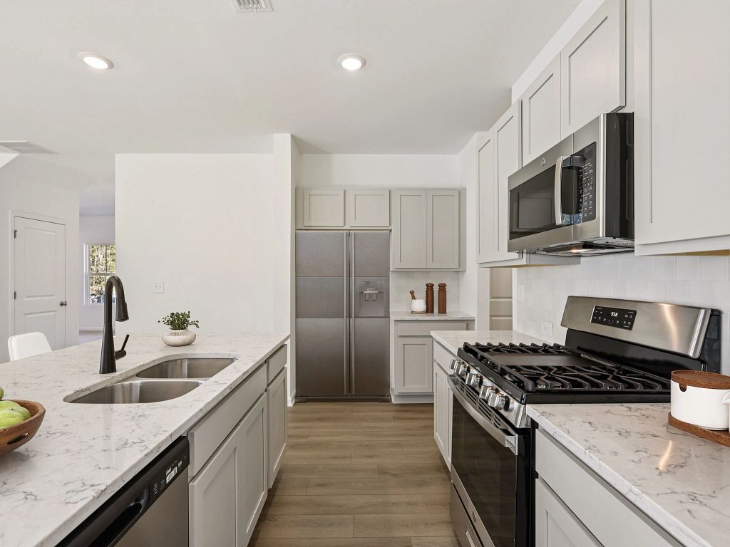 The Pointe at Heron Bay - Baker Interior Image 7