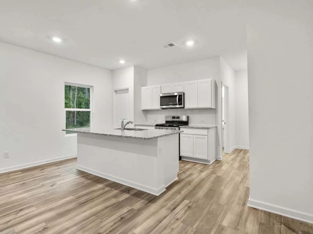 The Pointe at Heron Bay - Baker Interior Image 9
