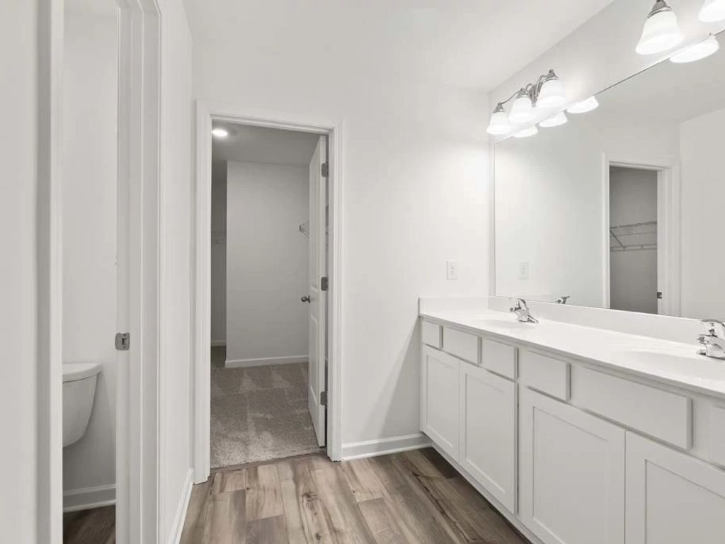 The Pointe at Heron Bay - Baker Interior Image 19
