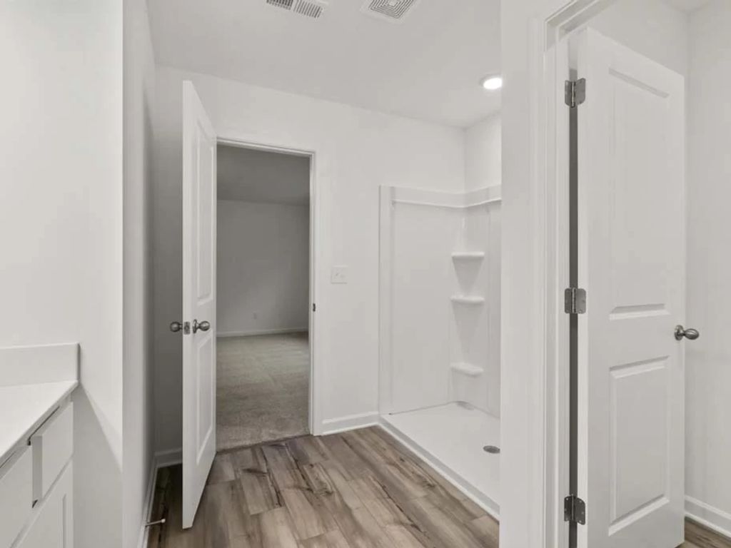 The Pointe at Heron Bay - Baker Interior Image 20