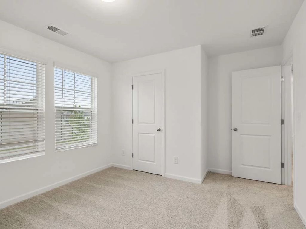 The Pointe at Heron Bay - Baker Interior Image 26