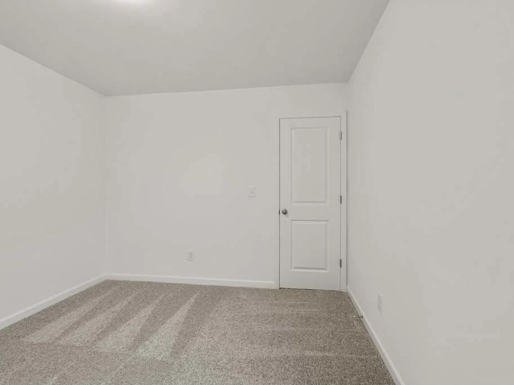 The Pointe at Heron Bay - Baker Interior Image 28