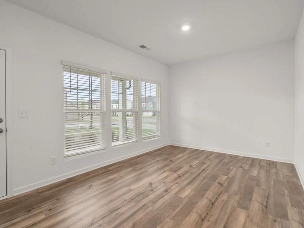 The Pointe at Heron Bay - Baker Interior Image 36