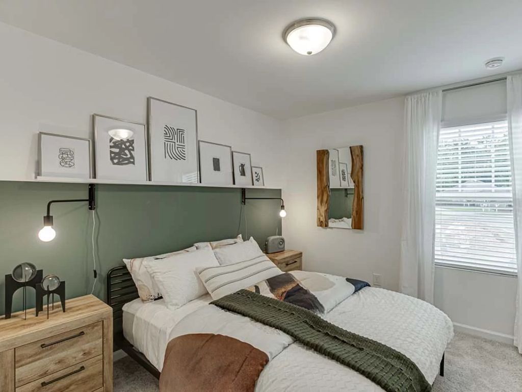 Laurelwood - Cedar Interior Image 17