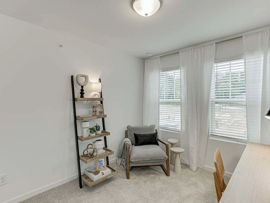 Laurelwood - Cedar Interior Image 20