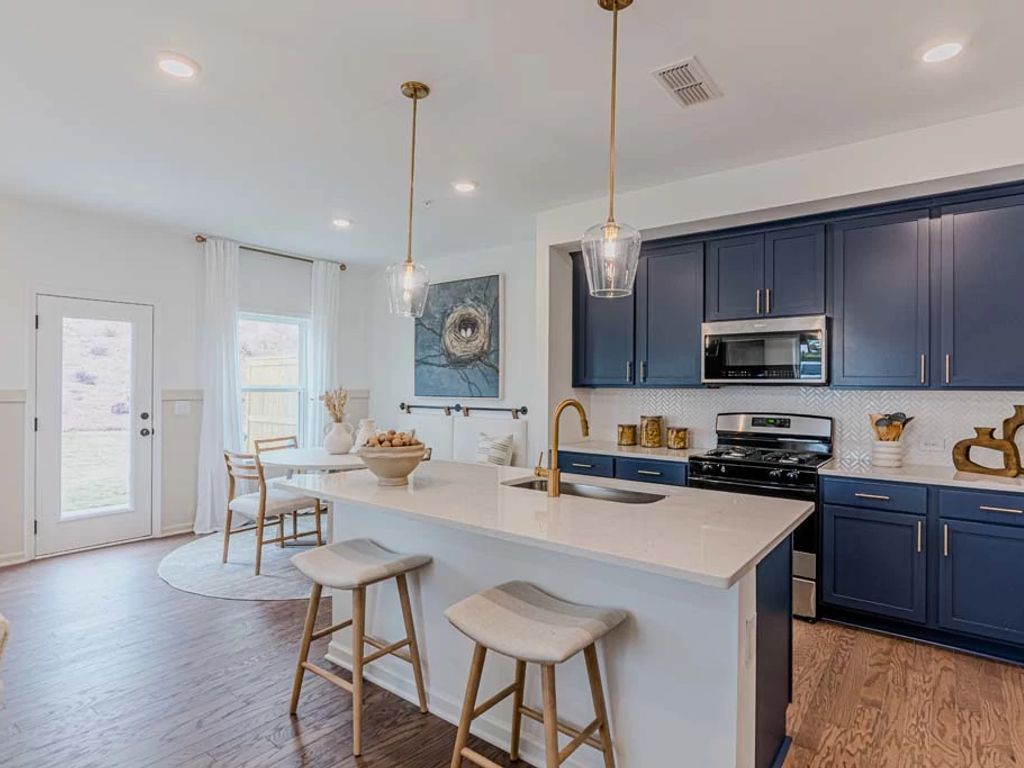 Leydenview - Marigold Interior Image 1