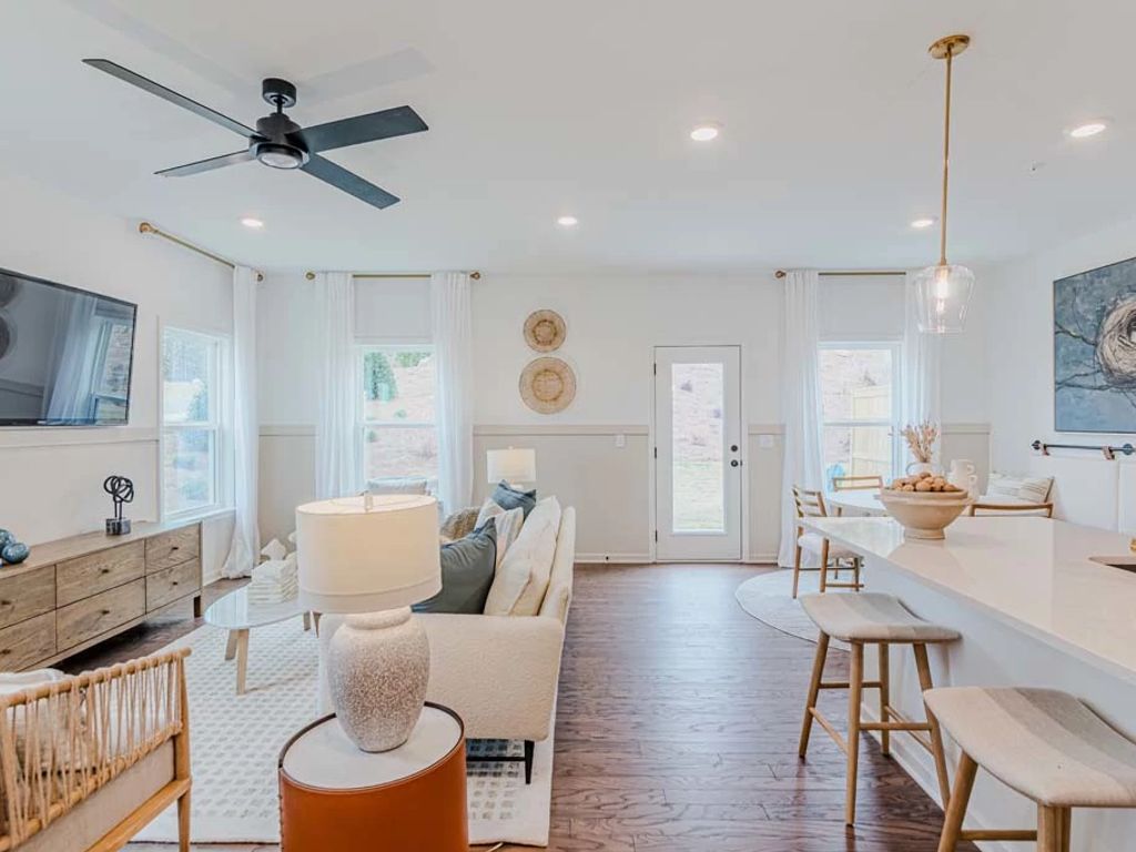 Leydenview - Marigold Interior Image 7