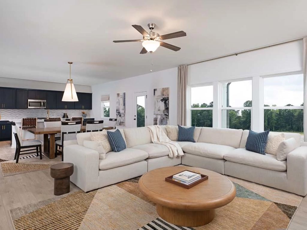 Arbors at Richland Creek - Lancaster Interior Image 2
