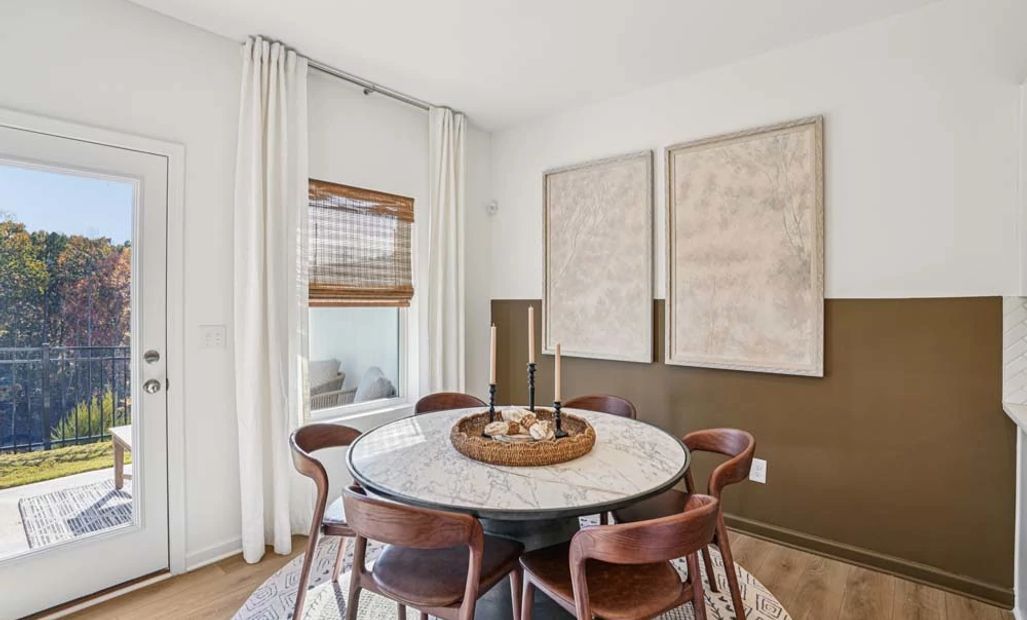 Sample Photo: Breakfast Nook