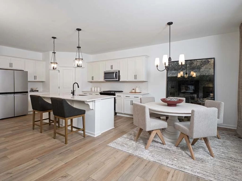 Arbors at Richland Creek - Hampstead Interior Image 3