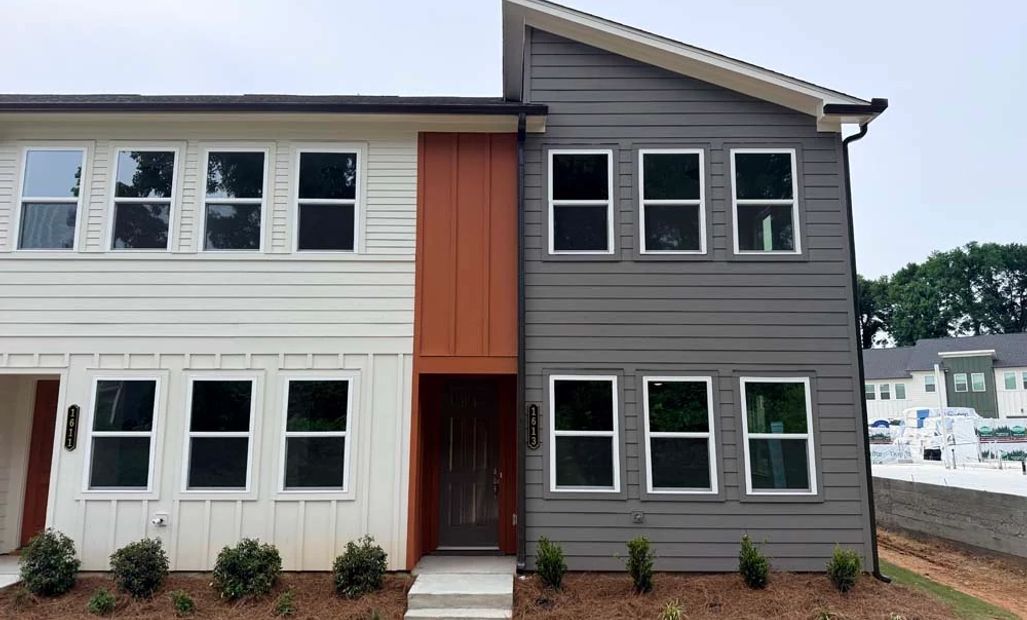 1613 Worley Way NW (Cedar)