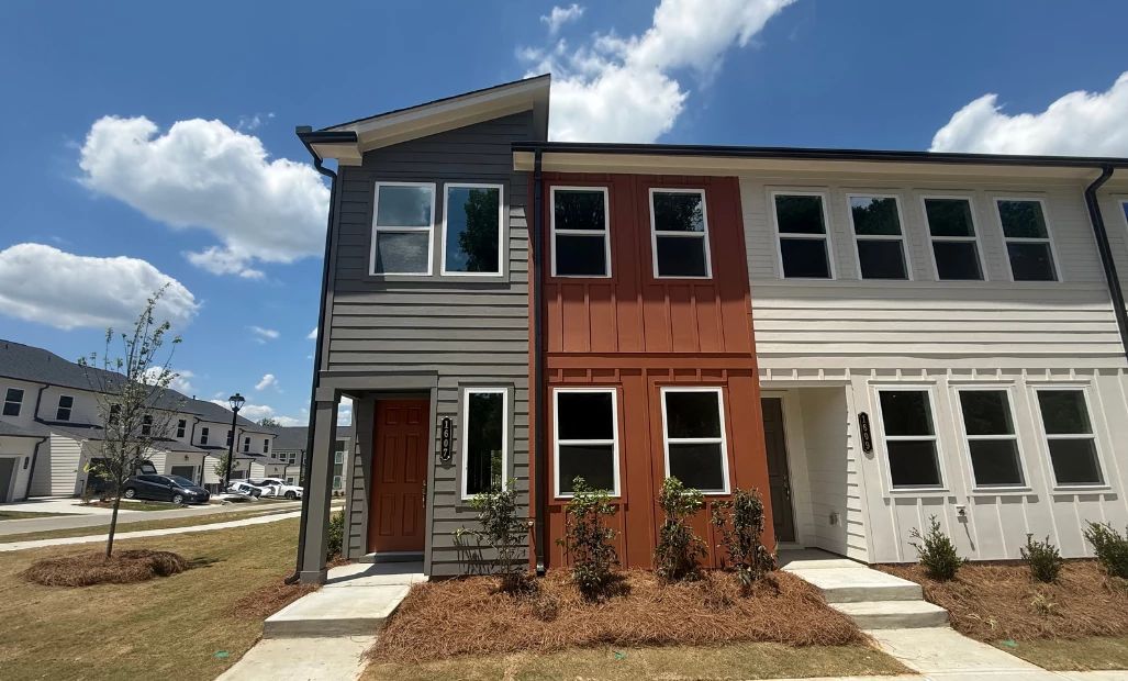 1607 Worley Way NW (Cedar)