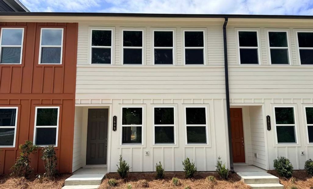1609 Worley Way NW (Cedar)