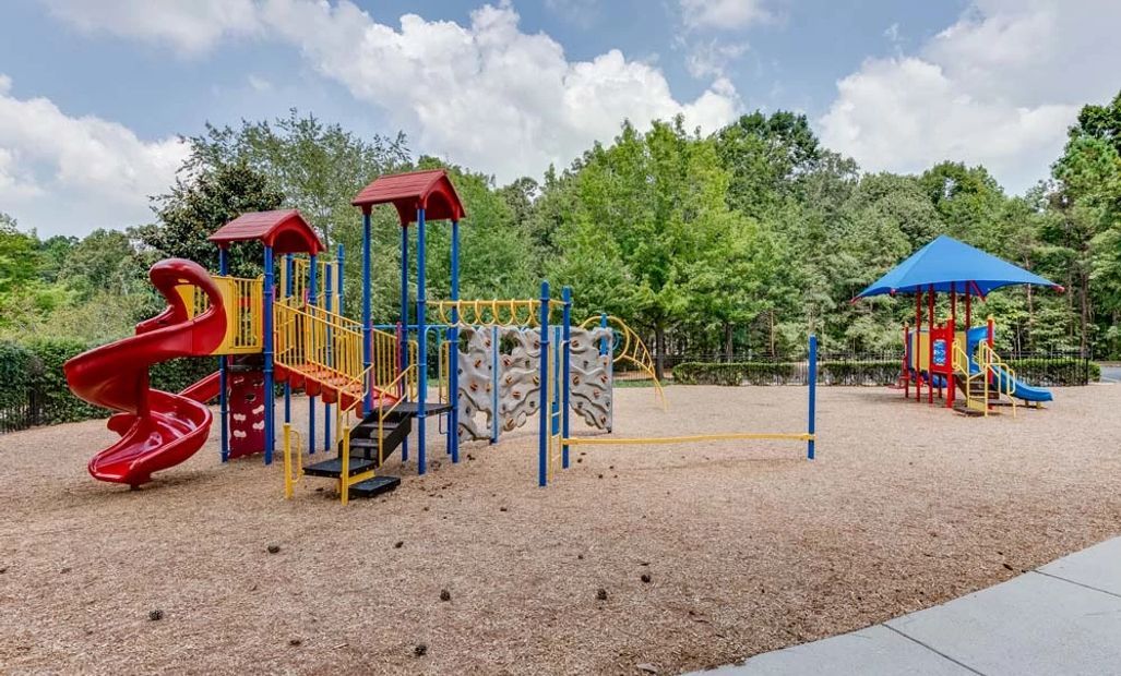 Wonderful Amenities at Heron Bay include Pools, Playgrounds, Tennis Courts, and a Golf Course
