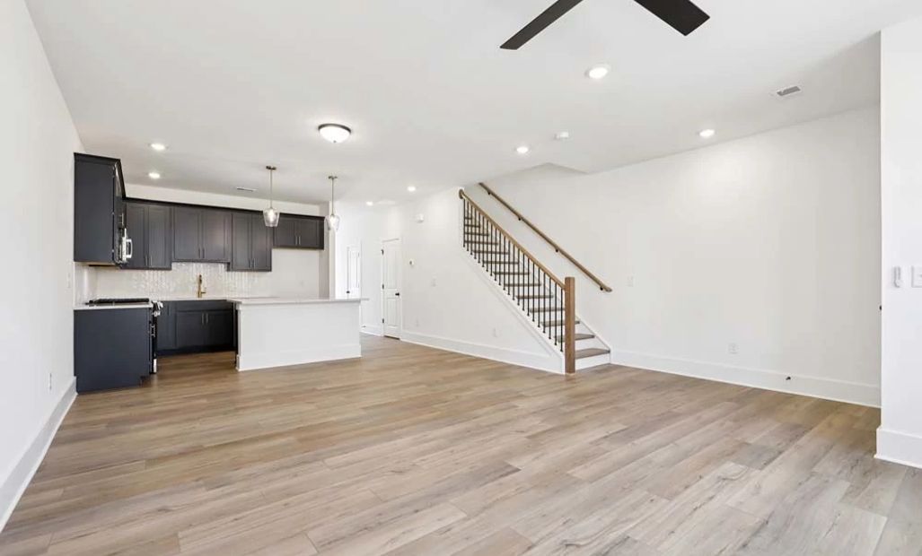 Sample Photo: Family Room