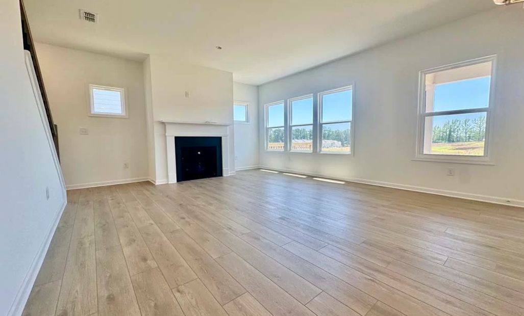 Sample Photo: Family Room